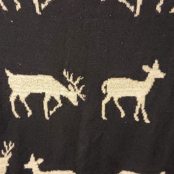Forever 21 metallic yarn deer crewneck sweater - Picture 4 of 5